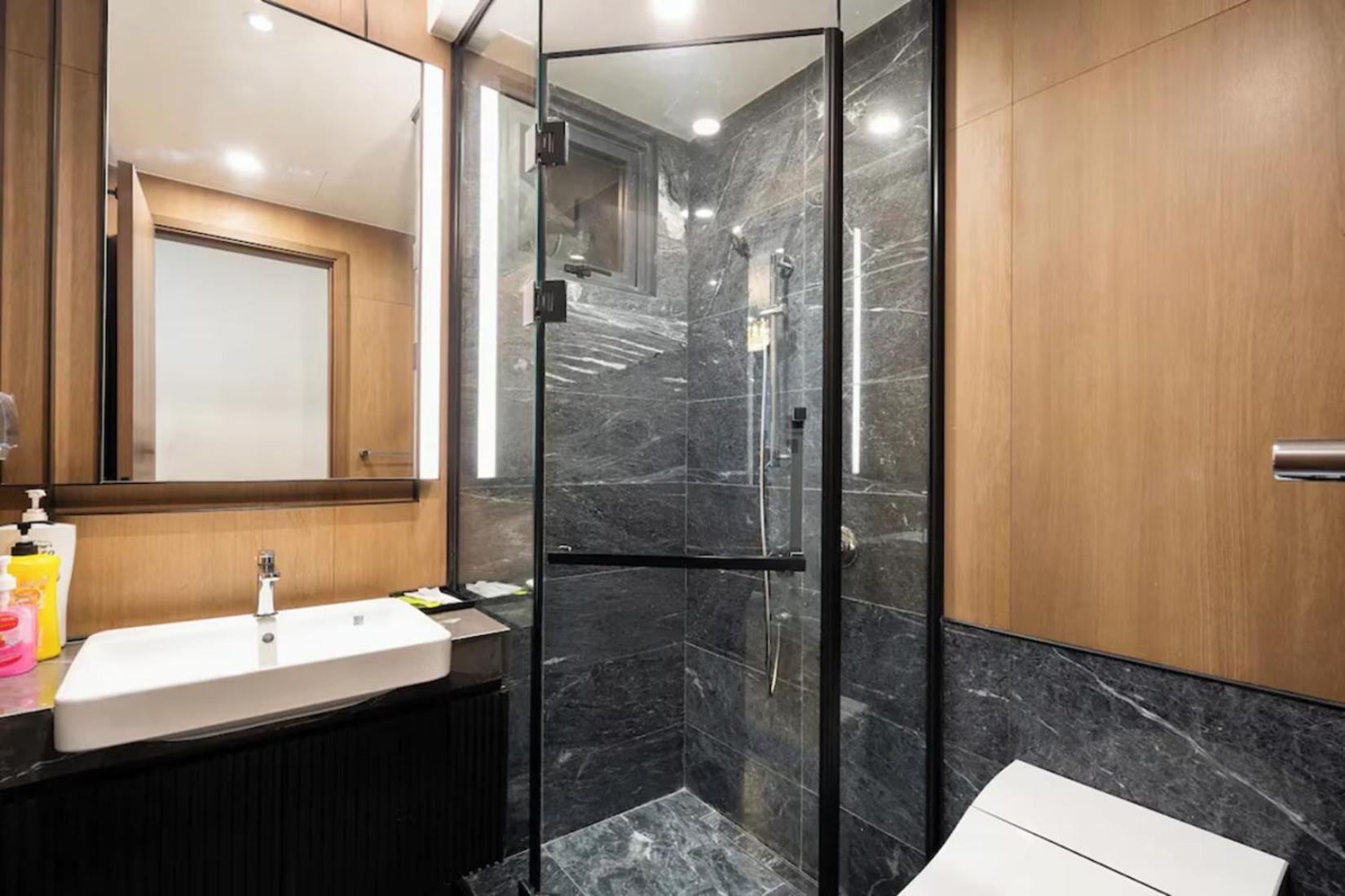 Sarene Lumiere Riverside Thao Dien Khách sạn hẻo lánh 4*